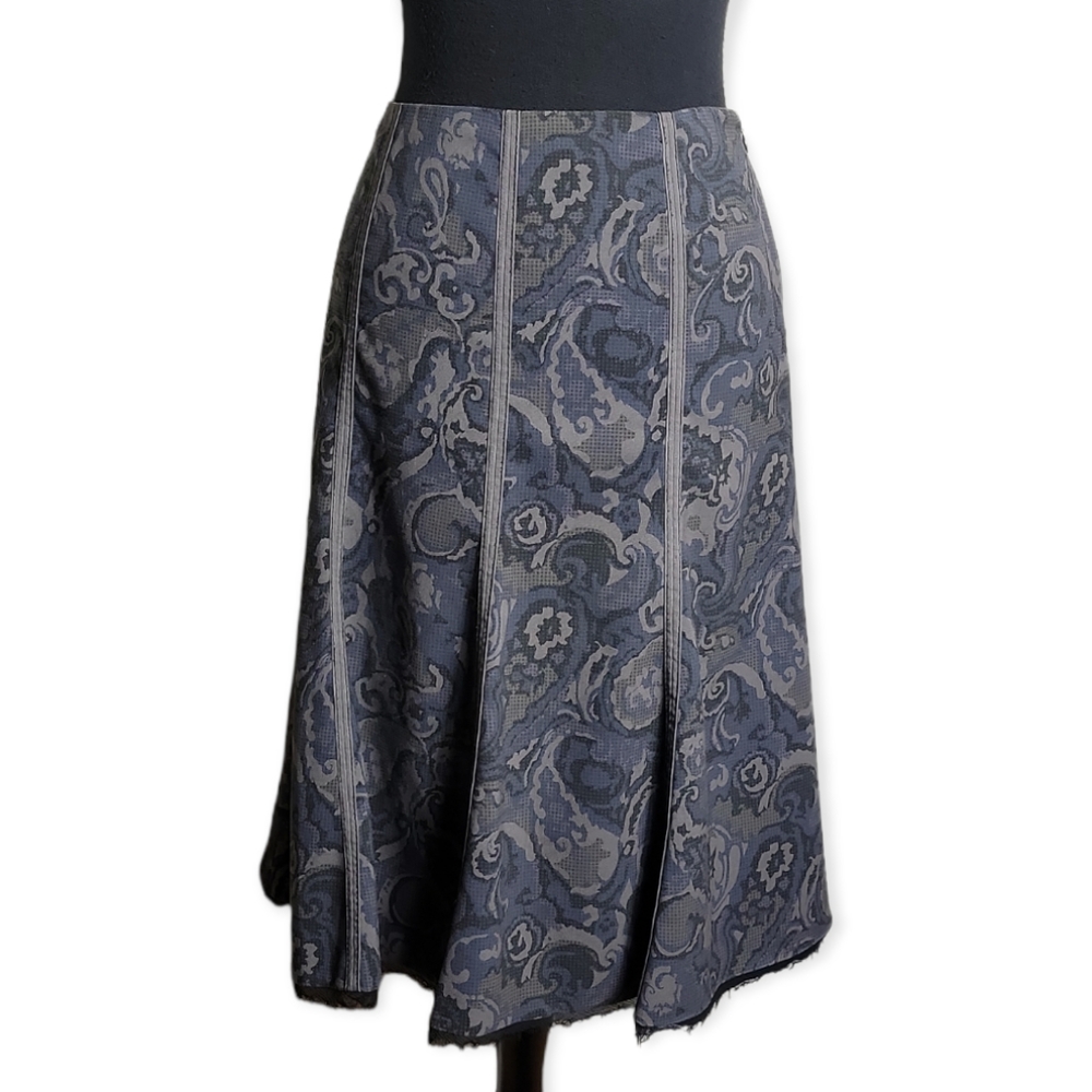 T Tahari paisley print a line flare skirt size 6